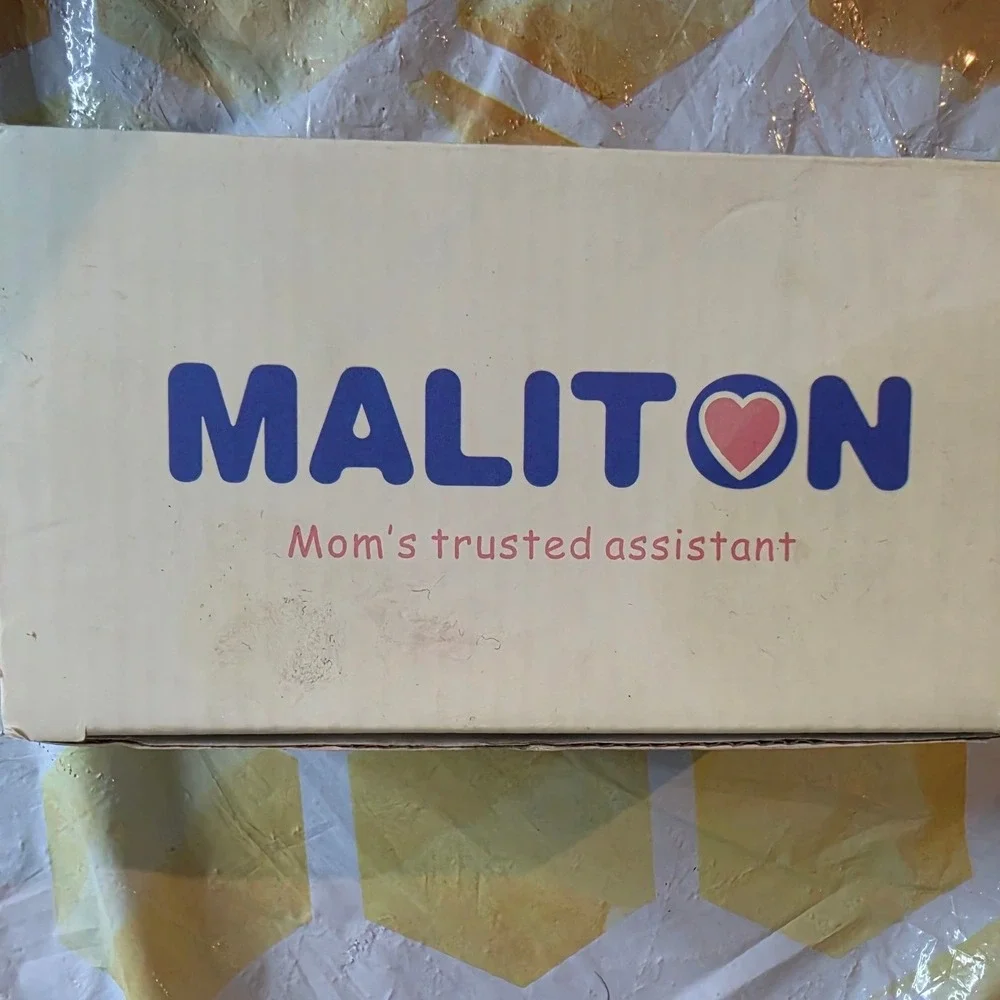 Maliton 40 Pack Disposable Stick-on Placemats for Toddlers Kids 4 Designs